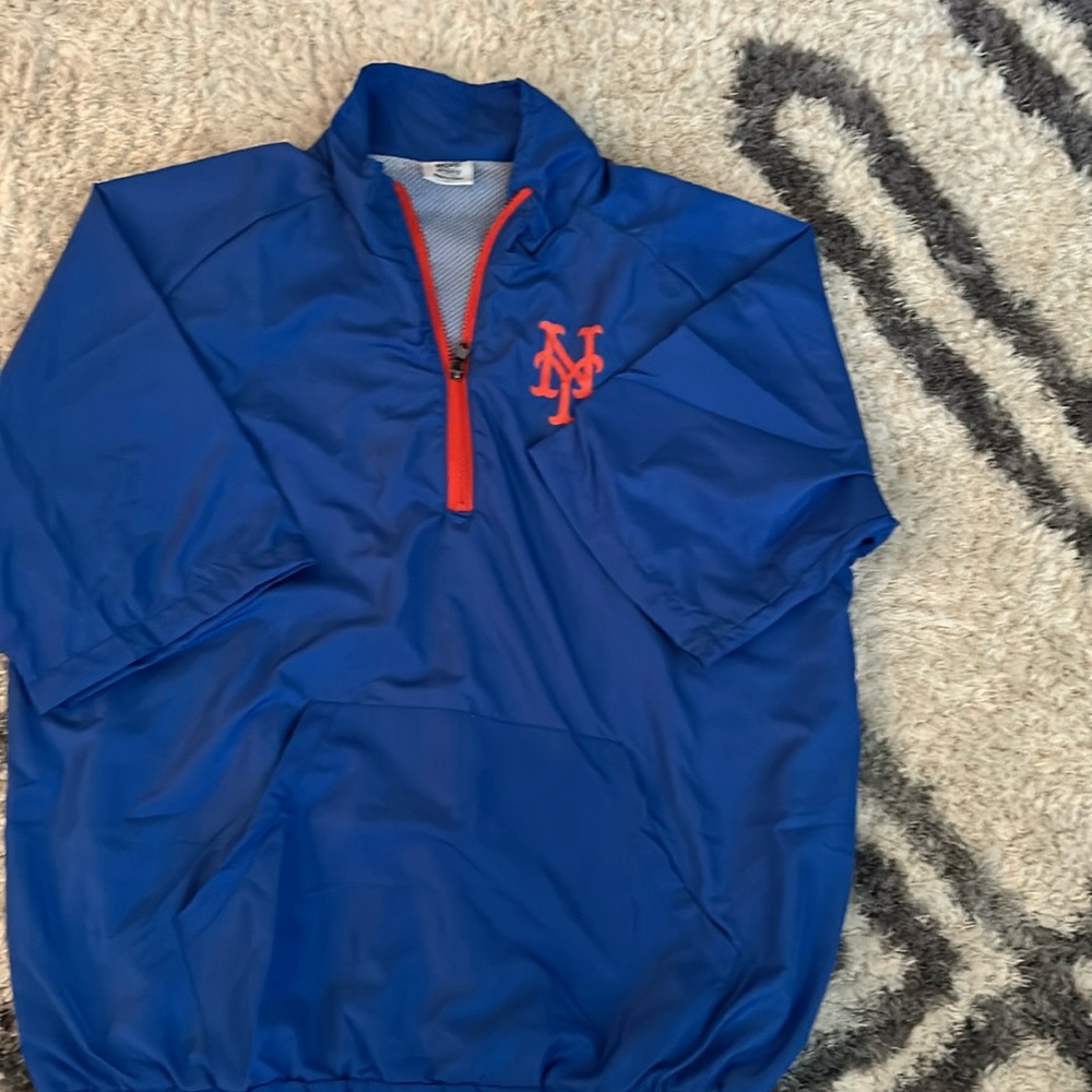 COPY - New never used. Men’s size Large Mets lightweight pullover.